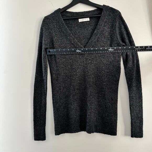 Abercrombie & Fitch Women's Gray Wool Blend Sweater Size Small - Picture 3 of 7